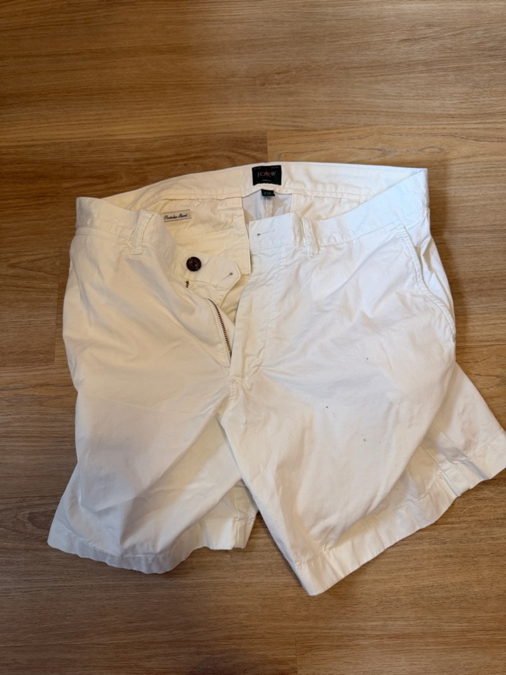 J. Crew Men’s White Flat Front Cotton Shorts